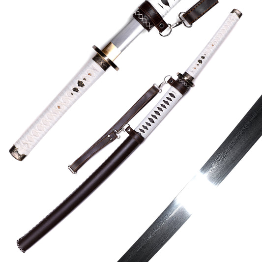 "The Walking Dead" character Mijiong, the Saber Lady, wields a patterned steel samurai sword