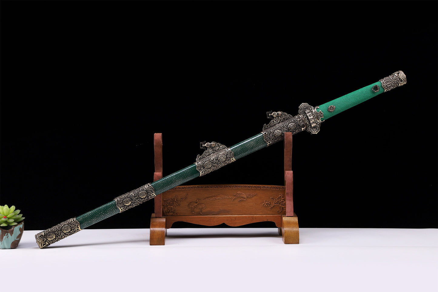 Emerald Green Genuine Ray Skin Vintage Engraved Copper Fittings Tang Straight sword