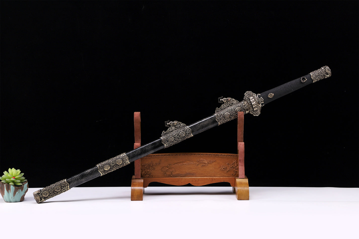 Black Genuine Ray Skin  Floral Relief Vintage Copper Fittings Tang Dynasty sword