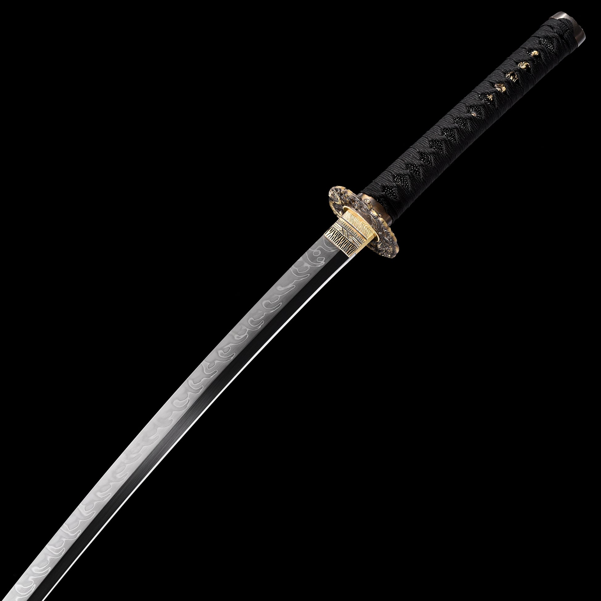 T10 steel katana blade close-up - razor sharp edge and clay tempered hamon detail