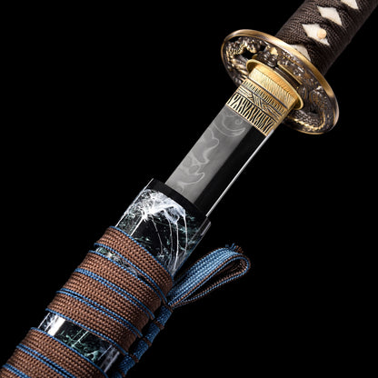 T10 steel katana hamon close-up - clay tempered wavy temper line detail