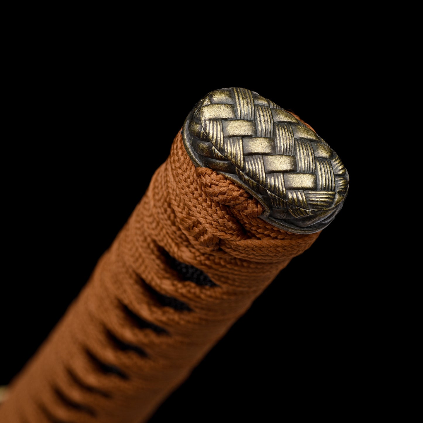 T10 steel katana hamon close-up - clay tempered wavy temper line detail