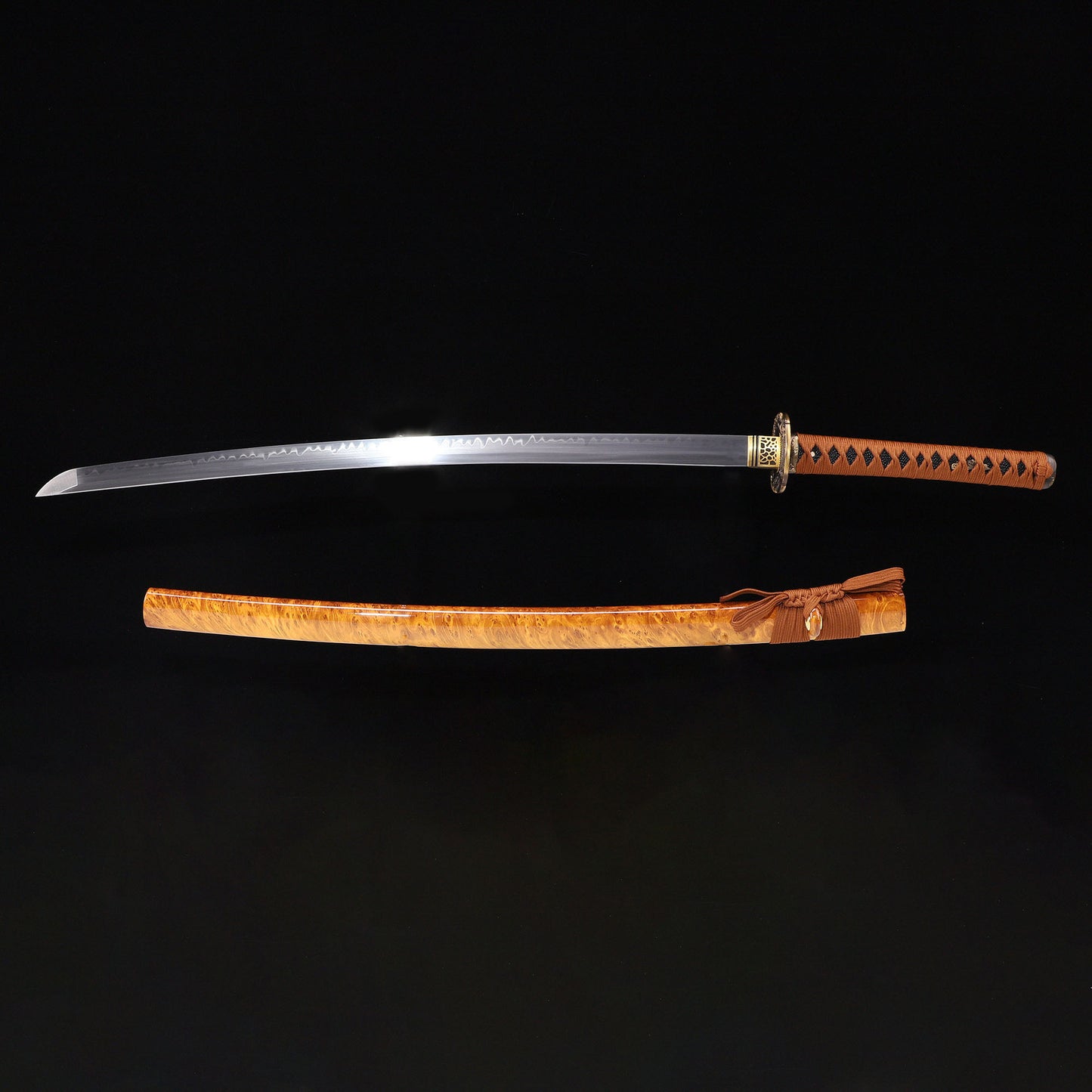 Katana sword T10 clay tempered - side profile with saya scabbard