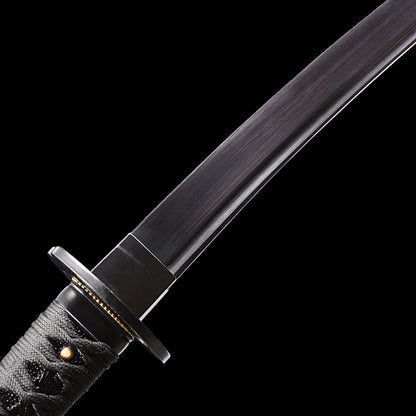 All-Black Minimalist Tanto