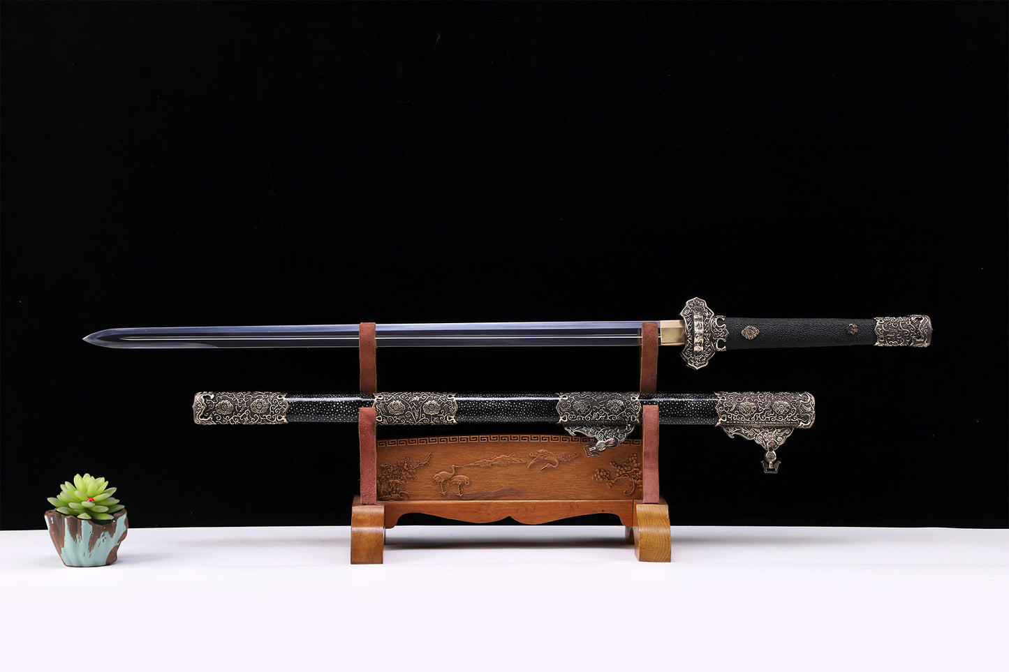 Black Genuine Ray Skin  Floral Relief Vintage Copper Fittings Tang Dynasty sword
