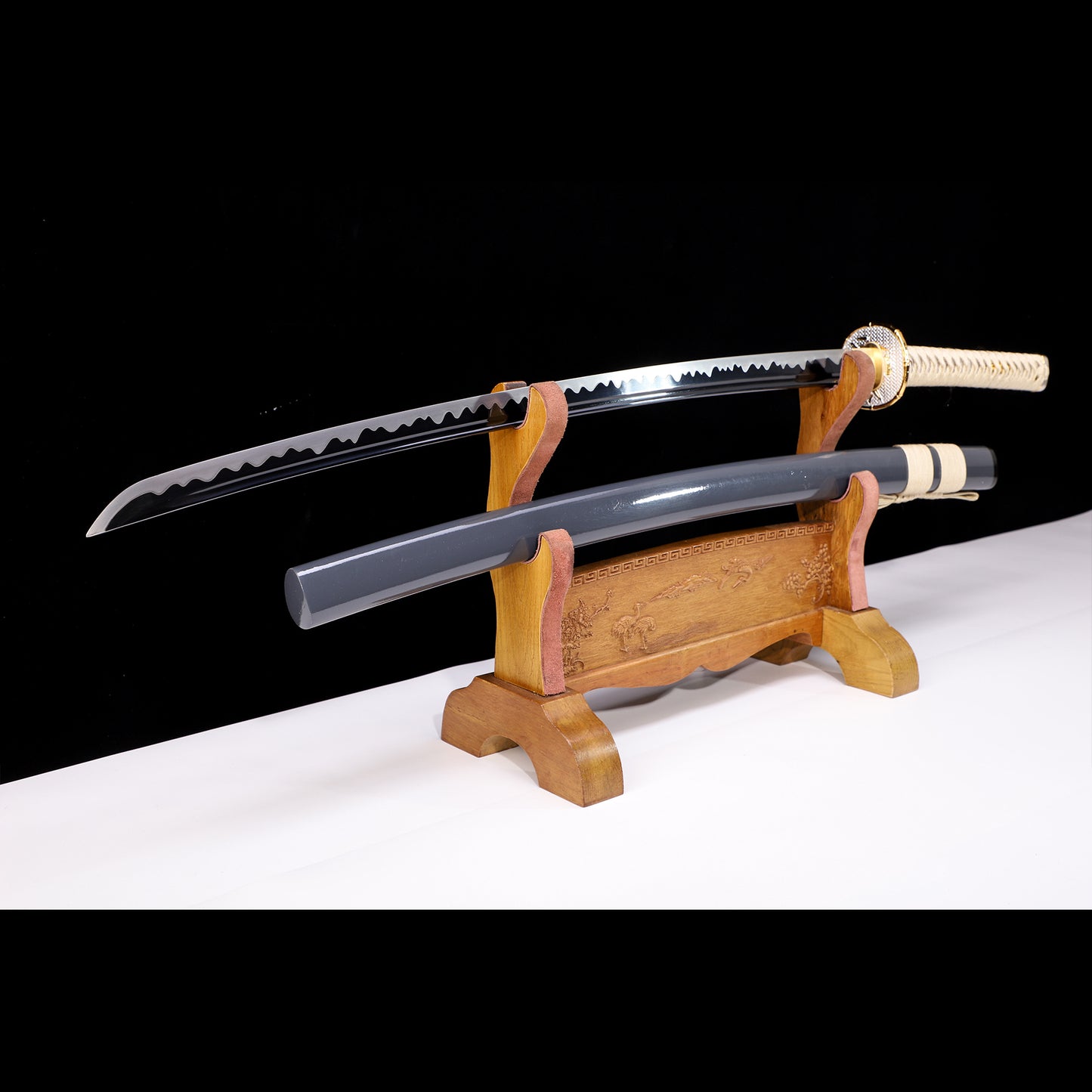 Beige wrapped handle katana side profile - full tang steel blade natural tone finish