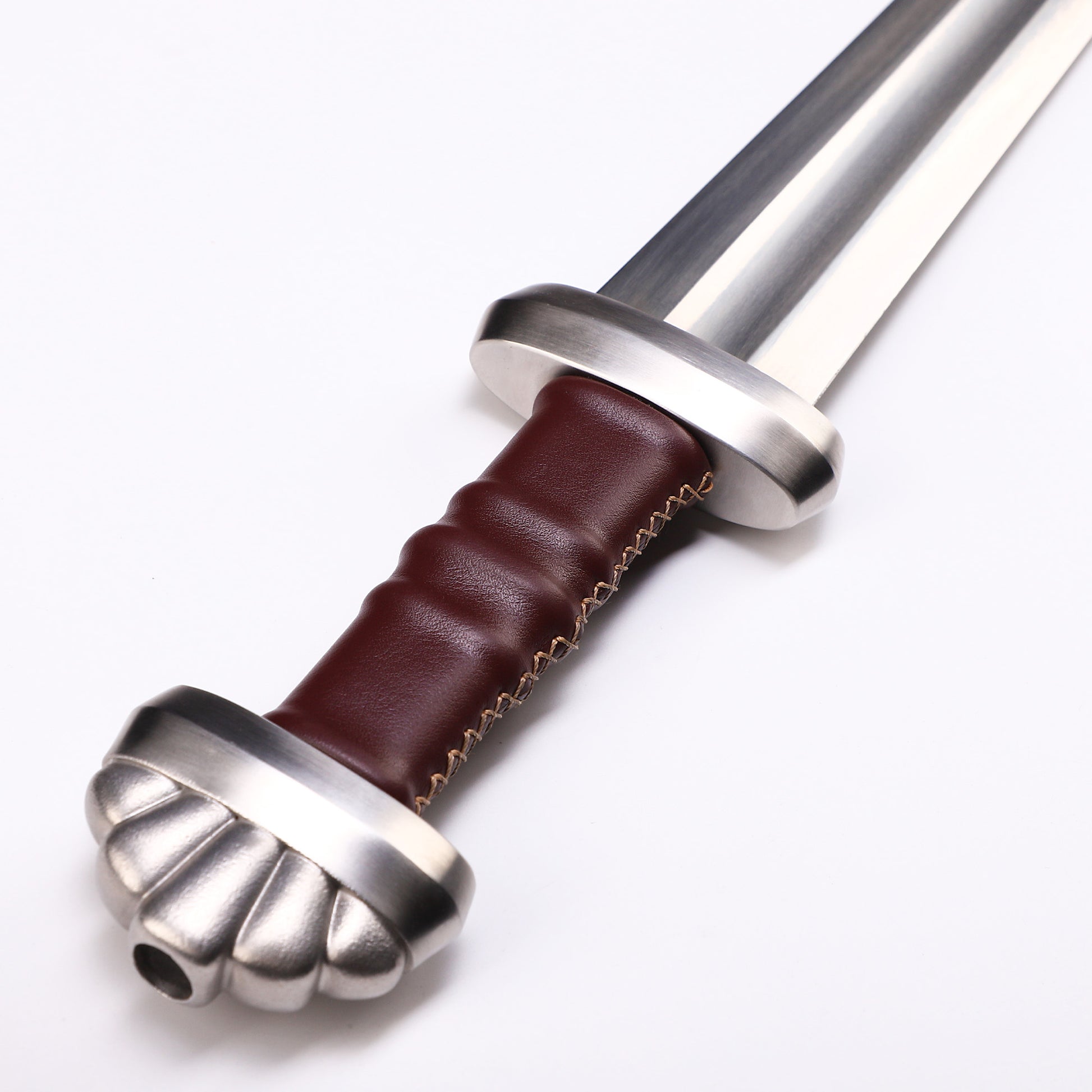 Detail Image: Viking Sword 1060 High Carbon Steel Razor Sharp Blade Full Tang - Handle Details