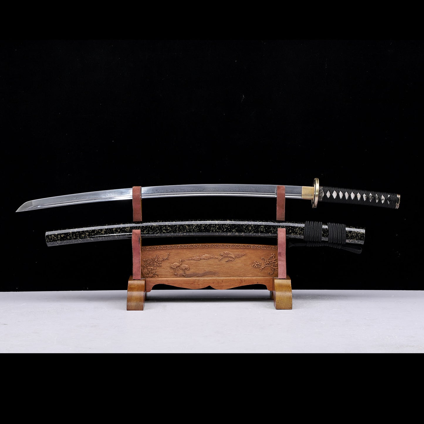 Layered Damascus Steel Hand Forged Katana, Black Gold Glitter Lacquer Saya