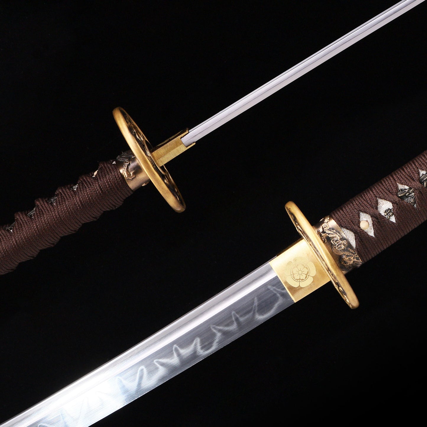 Katana sword spine close-up - clay tempered mune and blade thickness detail