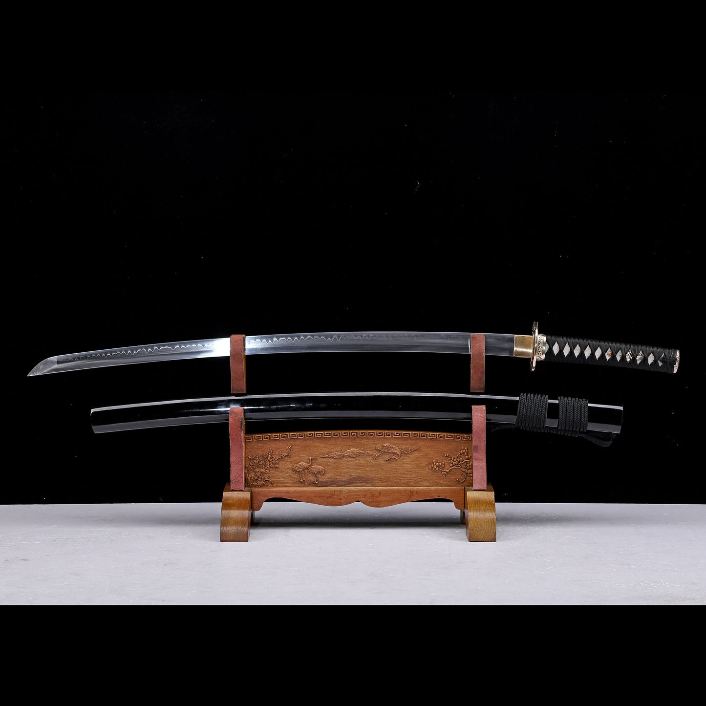 T10 High Carbon Steel Clay Tempered Katana, Gloss Black Lacquer Saya