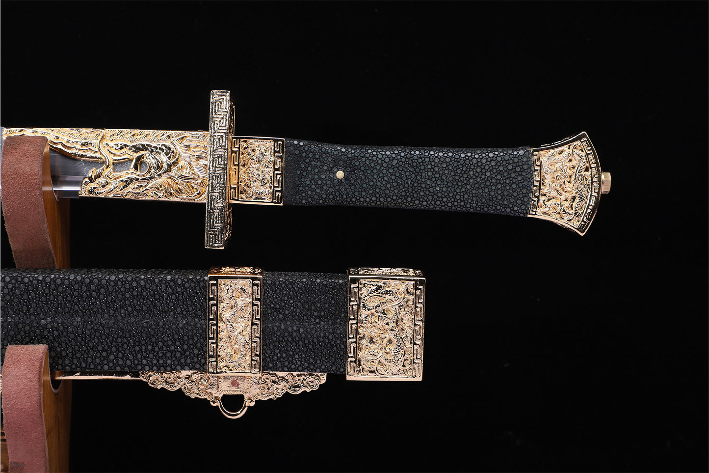 Qing Dynasty Fish Head Dao,  Genuine Ray Skin Saya Gold Plated Copper Fittings  Sword
