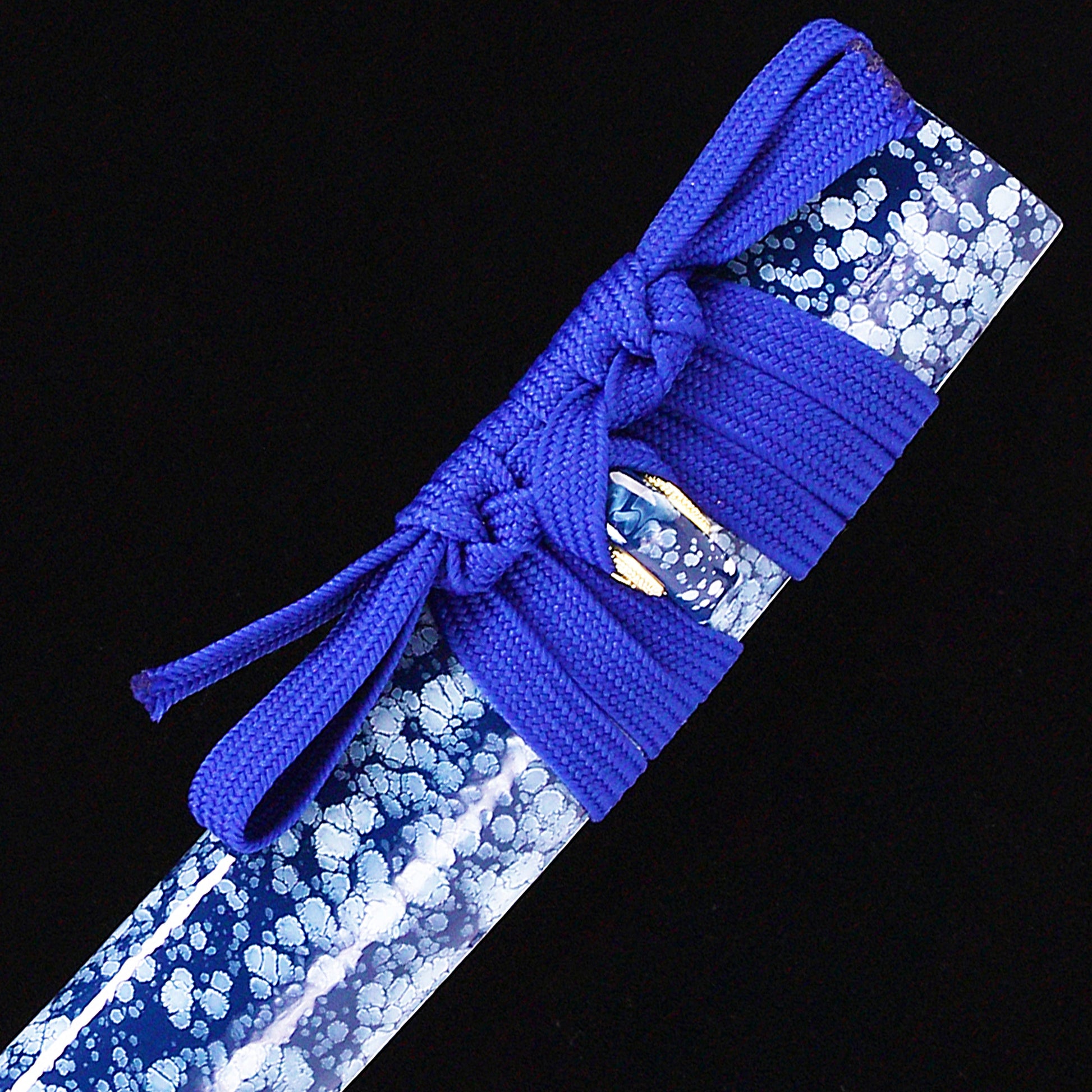Blue blade dragon etching tanto side profile - full tang blue steel blade dragon motif
