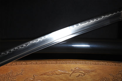 Horn Trimmed Ray Skin Black Lacquer Saya Plain Copper Fittings  Full Tang Training Sword