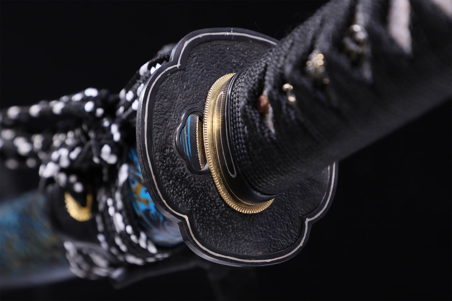 Blue Pattern R lacquer Saya Silver Inlaid Iron Fittings Full Tang Katana