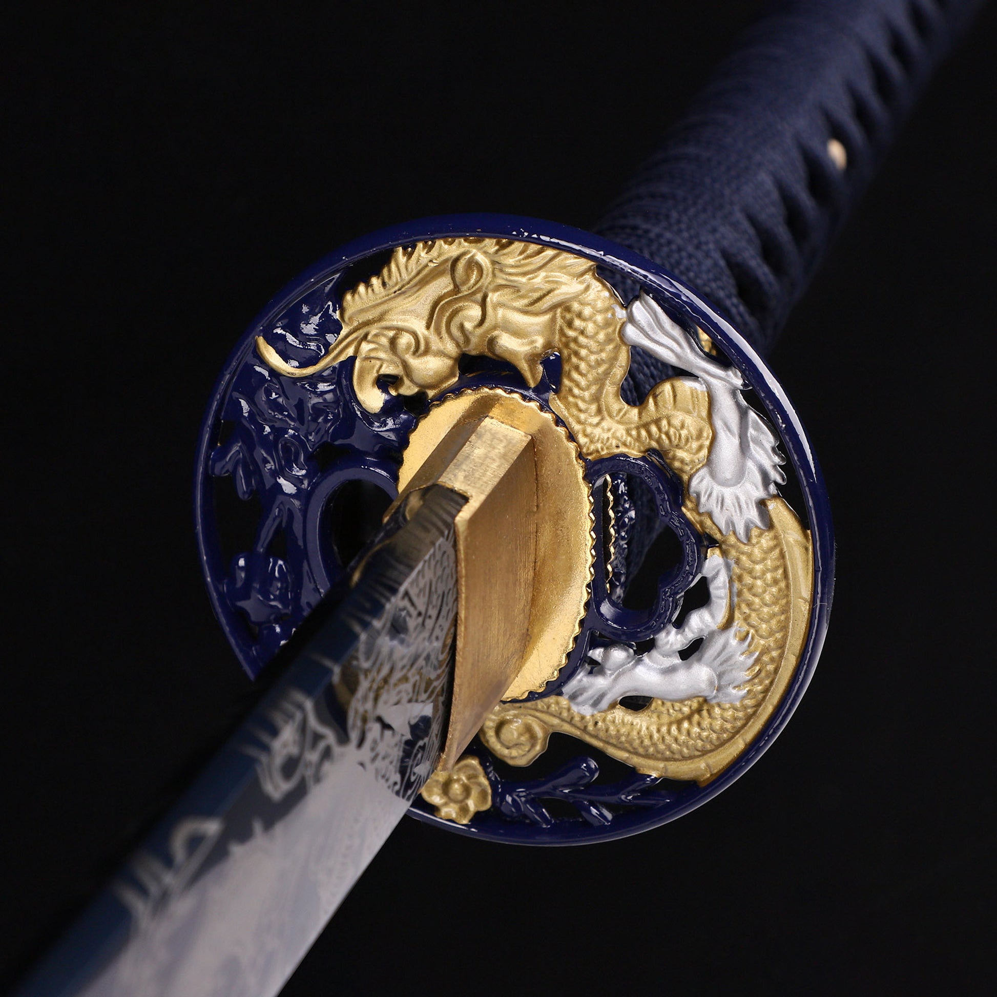 Blue Dragon Japanese samurai sword katana Hand protection details