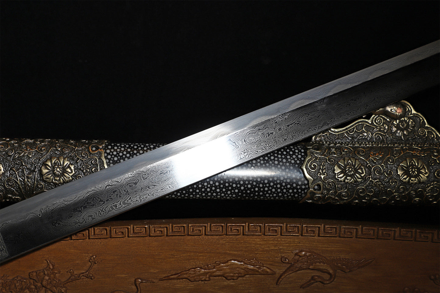 Full Wrapped Black Ray Skin Peony Scroll Vintage Copper Fittings Sword