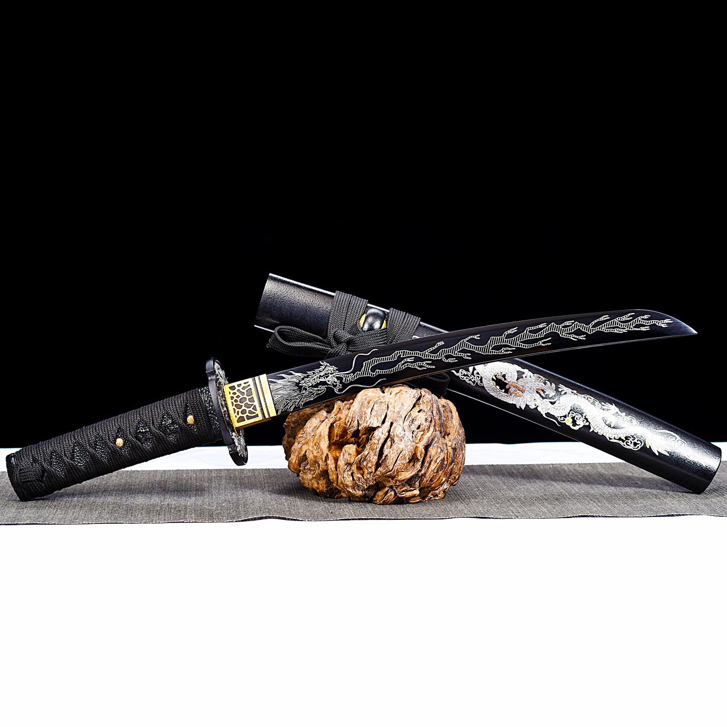 Black Tanto with Silver Dragon Etching