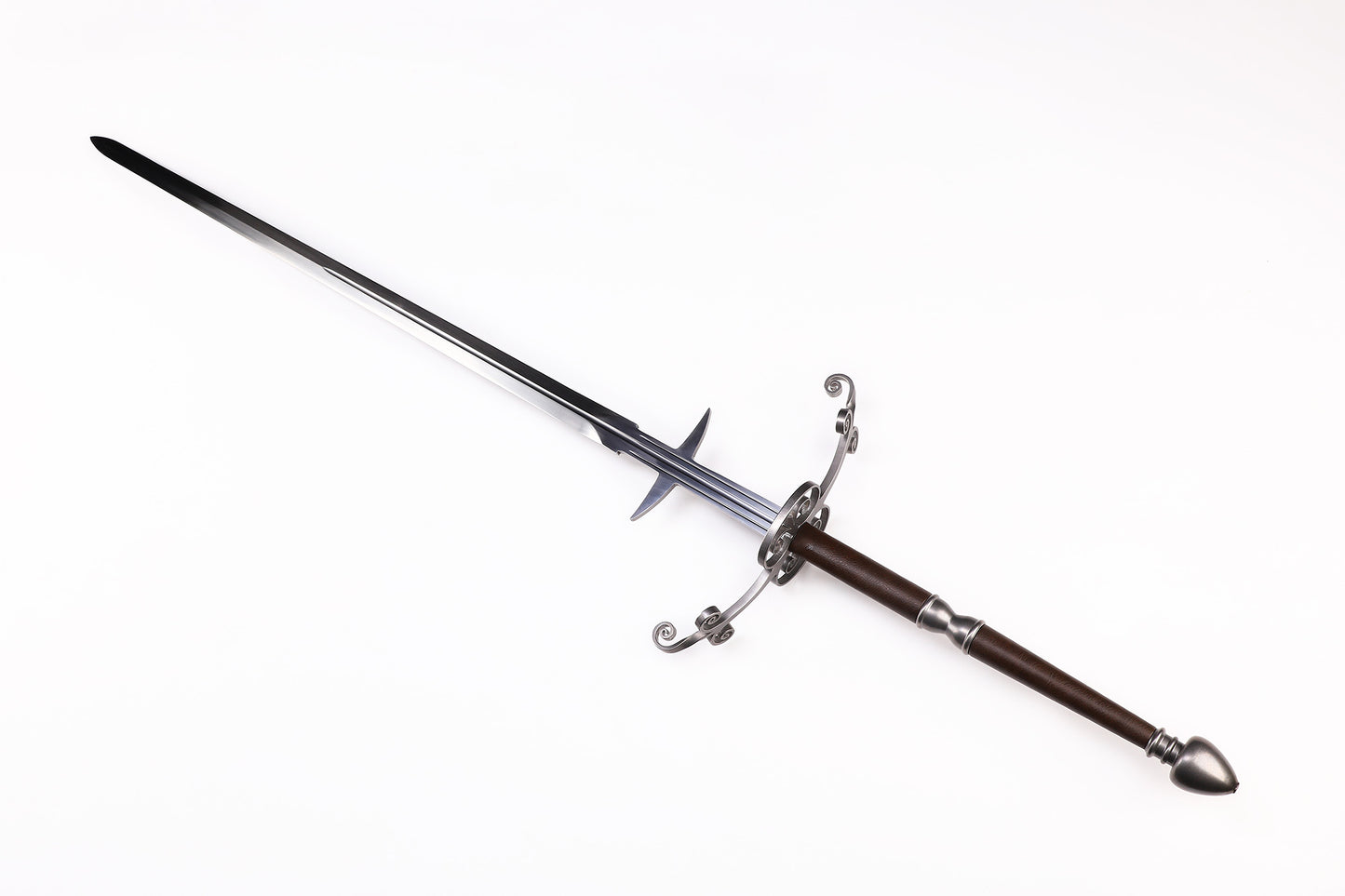 Renaissance European Two-Handed Greatsword, Scroll Wing Fittings Leather Grip Western Long Sword