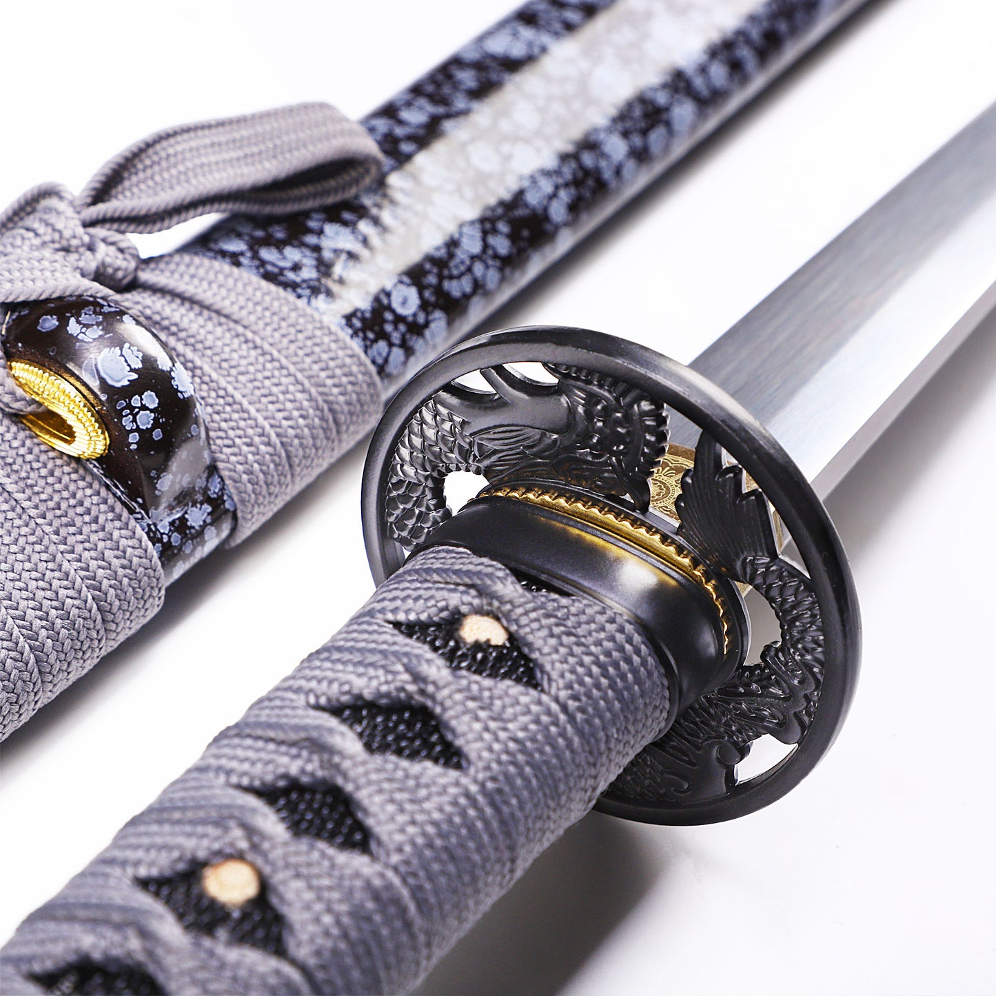 Grey Handle & Snowflake Pattern Tanto