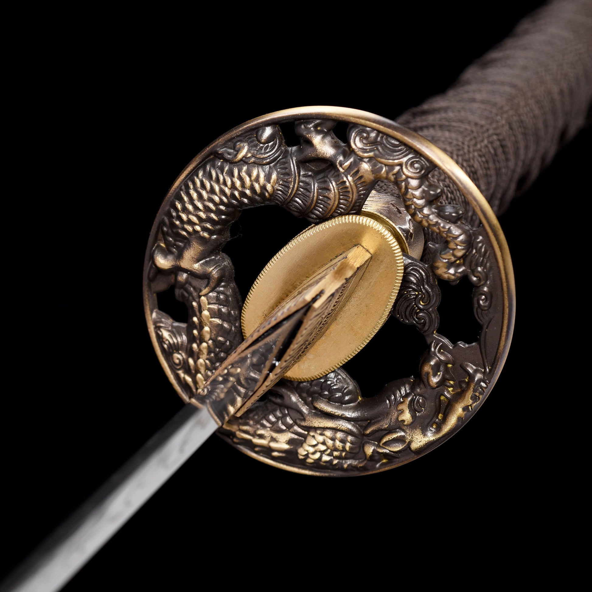 Katana sword 41 inch T10 steel clay tempered full tang - Hand protection details
