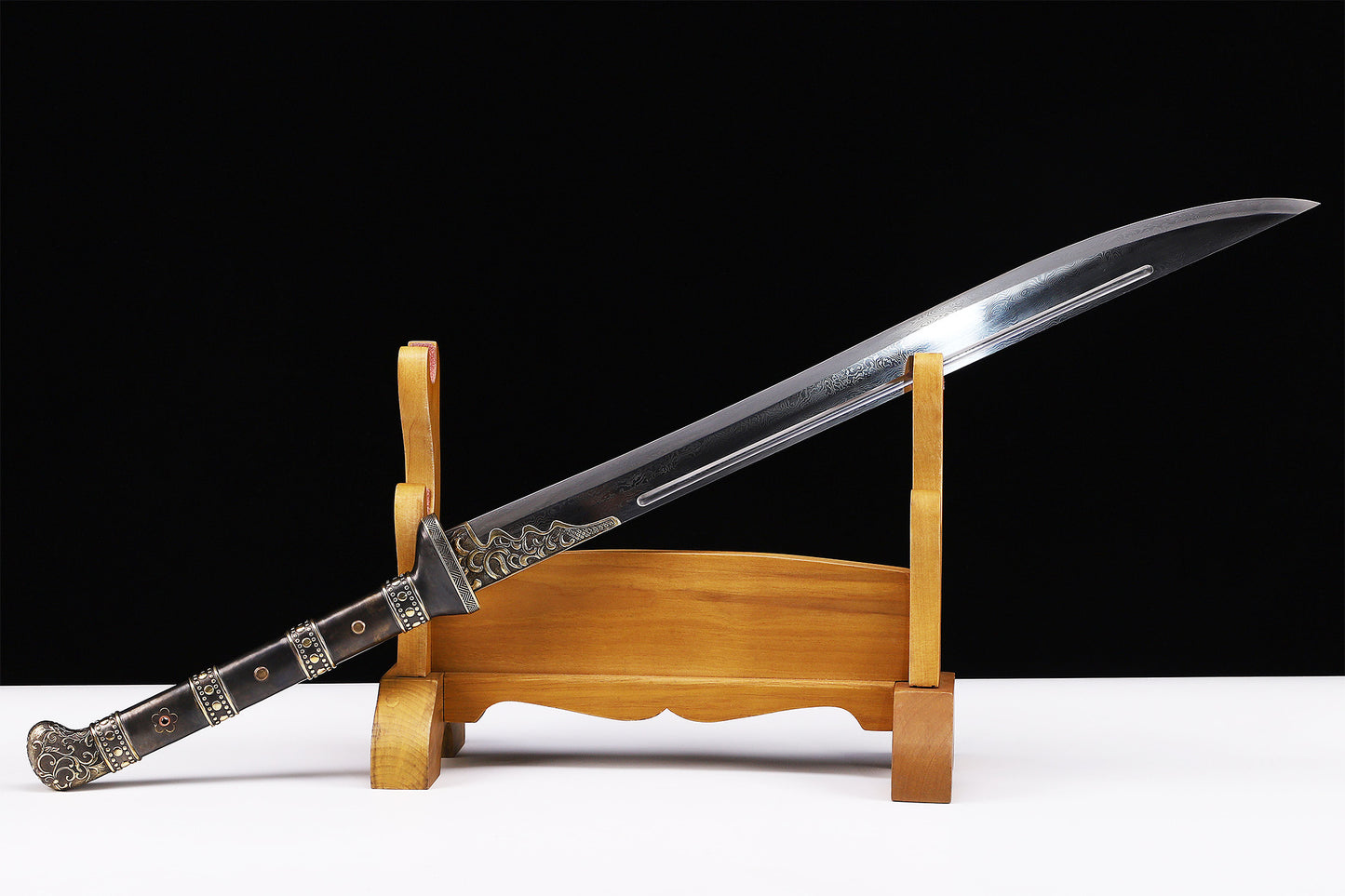 Dragon phoenix Chinese sword blade close-up - hand forged steel edge and hamon detail