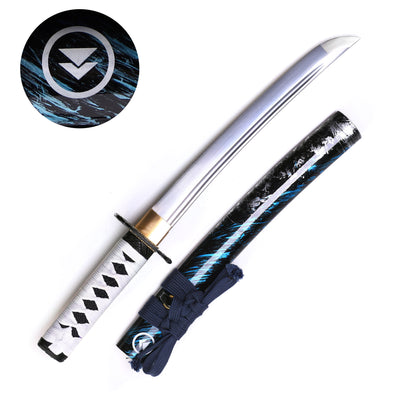 Ghost of Tsushima tanto angled view - short blade curvature and saya detail