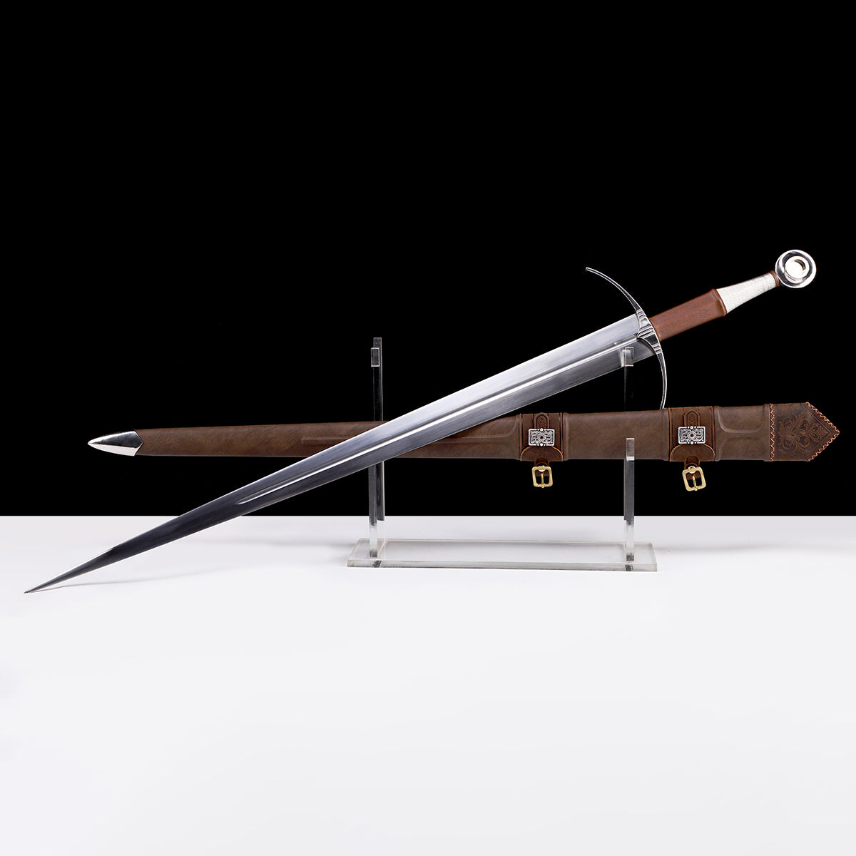 Medieval longsword full  view