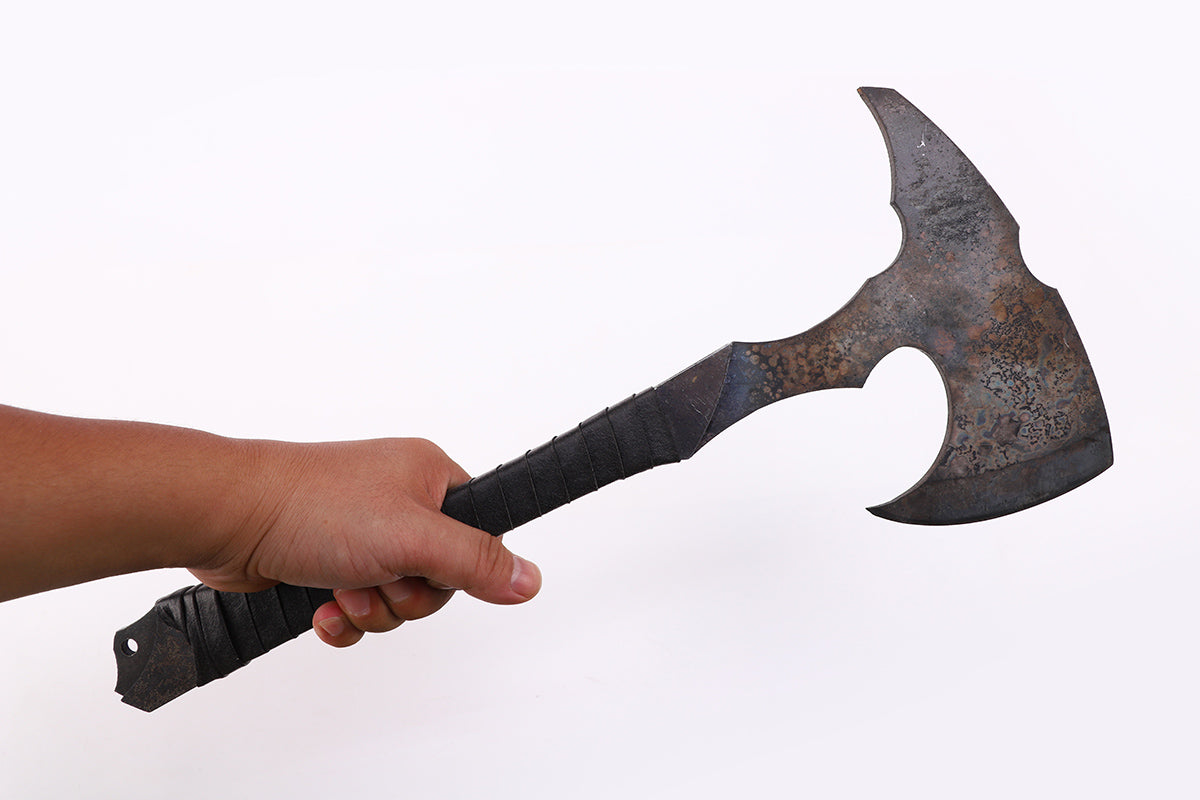 Tactical Axe handle grip detail - non-slip ergonomic handle